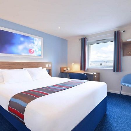 Travelodge London Barking Exterior photo