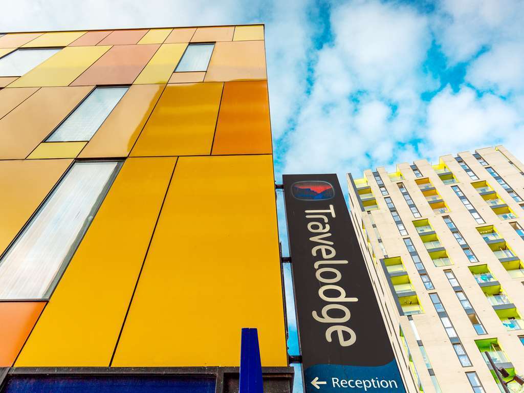 Travelodge London Barking Exterior photo