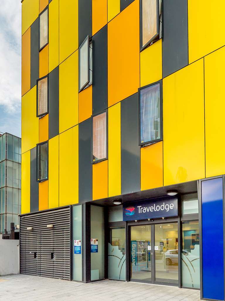 Travelodge London Barking Exterior photo