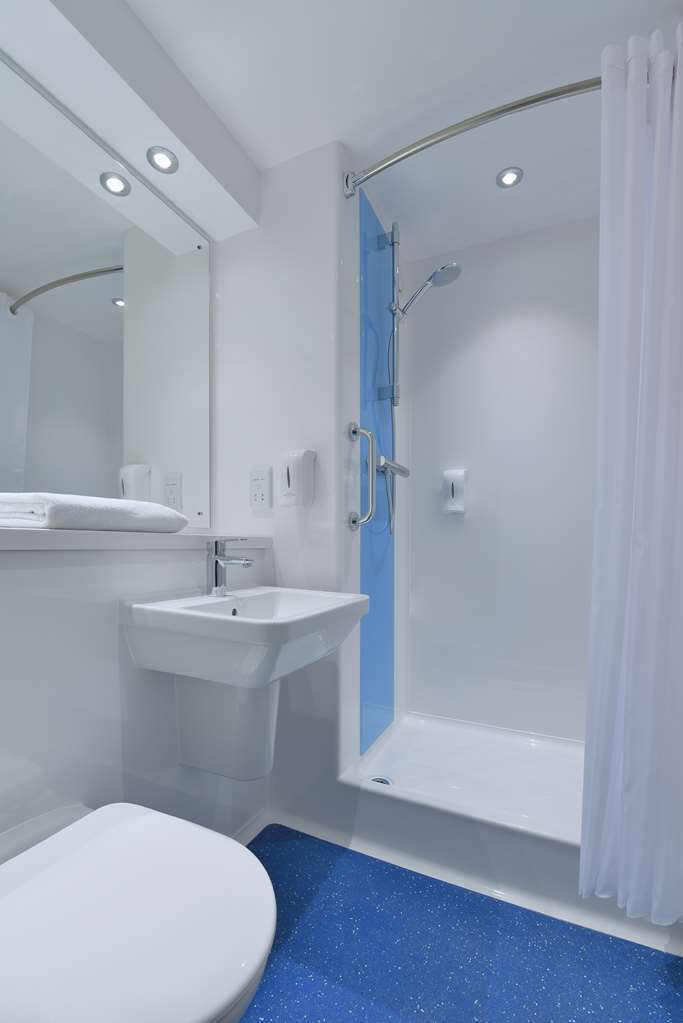 Travelodge London Barking Room photo